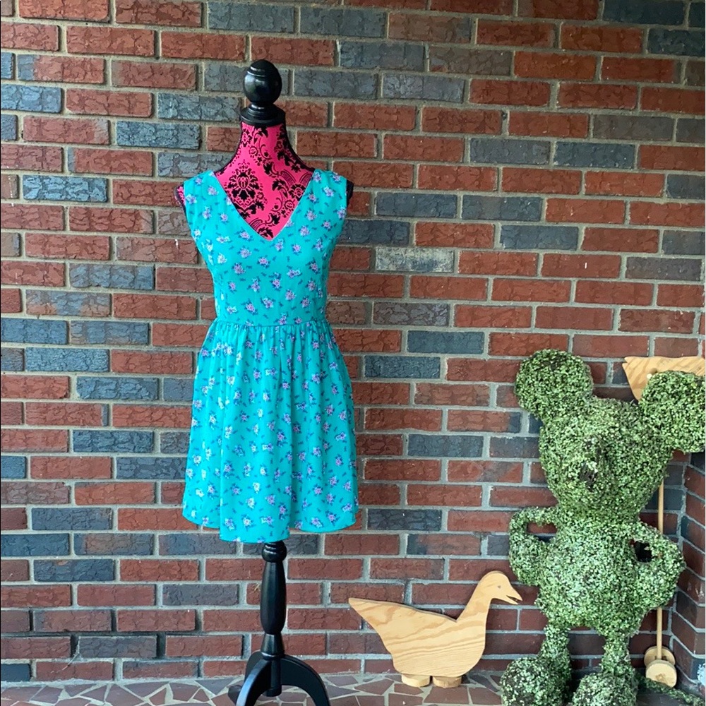 Floral F21 szL dress